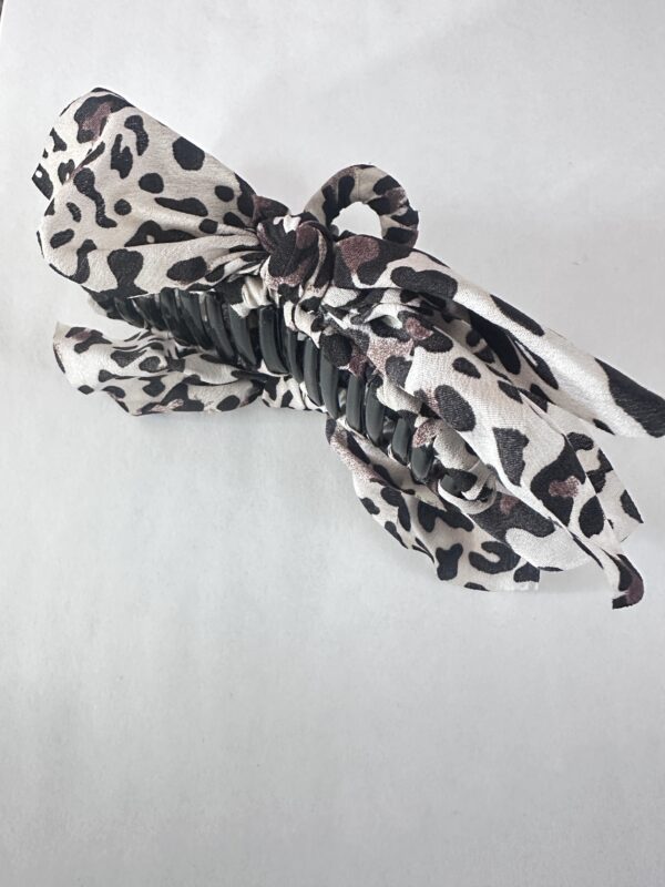 IMG_0190 Wild Grace Bow Claw Clip