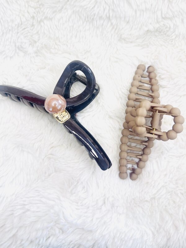 IMG_0333 Pearl Noir Hair Claw Duo